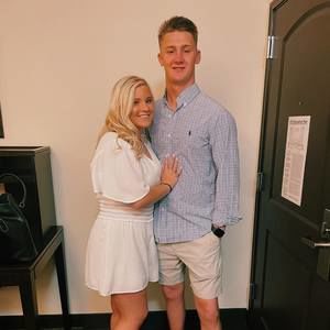 Meet your Posher, Carleigh